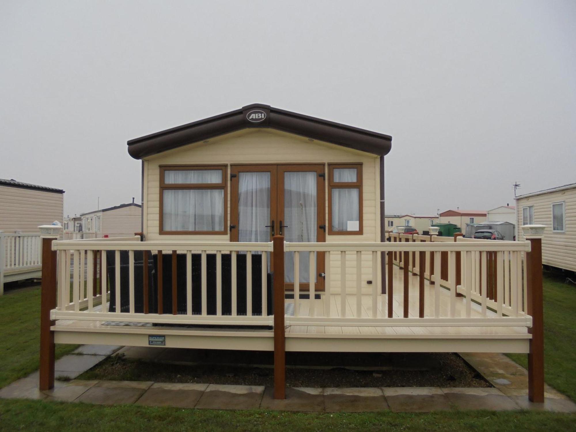 The Grange Ingoldmells: Elan 6 Berth, Central Heated, Wrap Around Decking Екстериор снимка